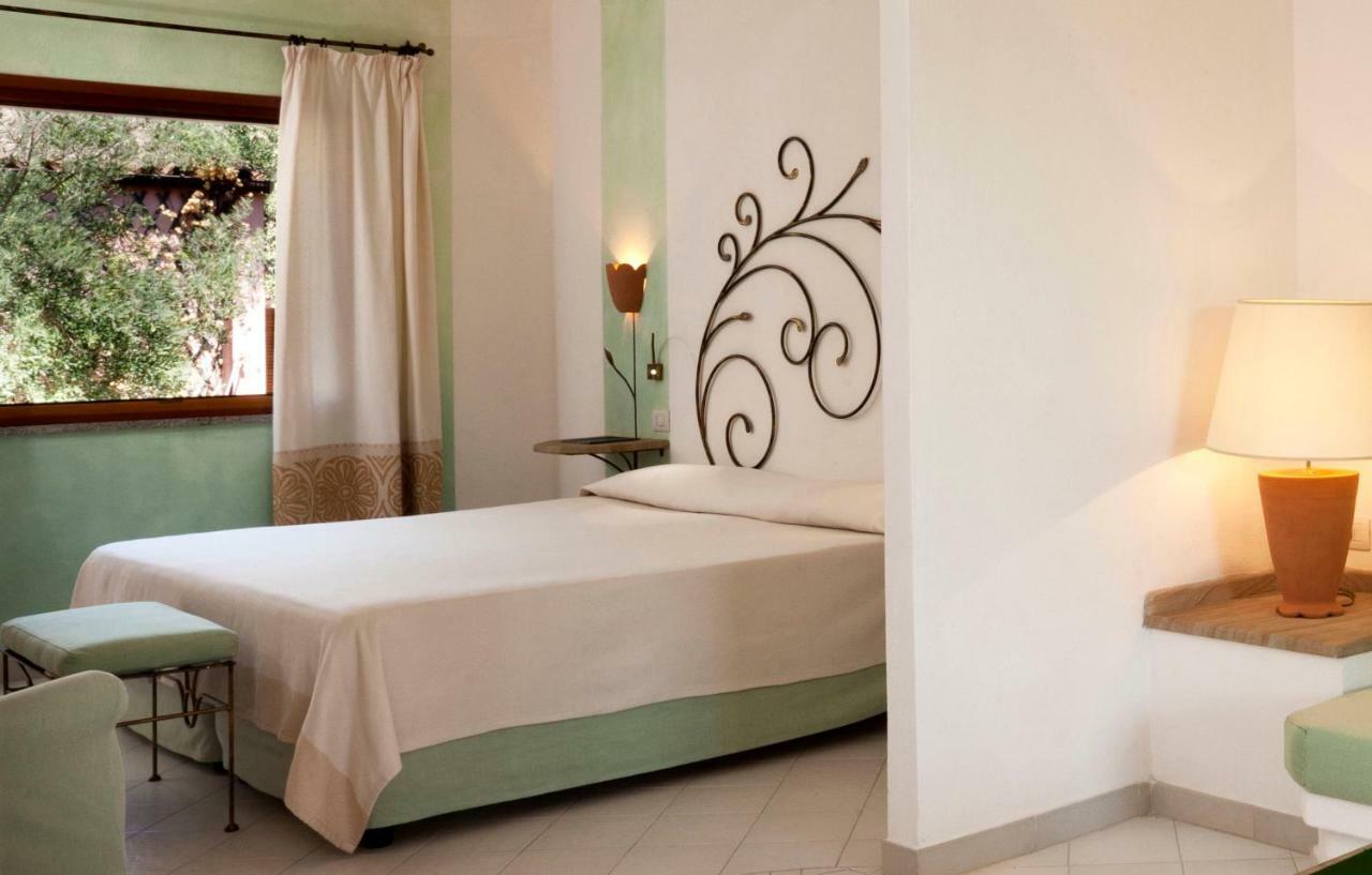 Resort Cala Di Falco Cannigione Exteriör bild